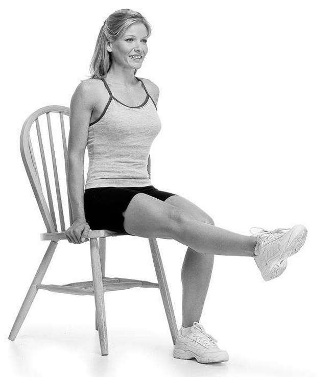 Упражнения на стуле для тазобедренного сустава 